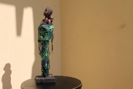 Néger nő gyermekével